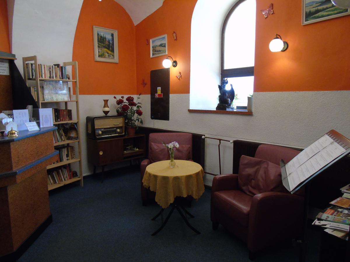 Gl Hotel Trutnov Bagian luar foto